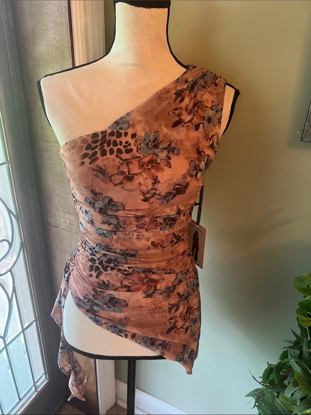 Asymmetric One-Shoulder Floral-Print Camisole in Dusty Rose